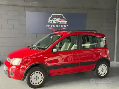 Käytetty Fiat Panda 4x4 Climbing 60 HP (44 kW) 2007 Punainen Viistoperä