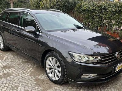 Usata VW Passat Business 120 CV (88 kW) 2020 Manganese Station wagon
