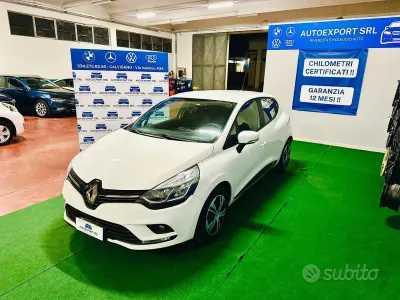 Käytetty Renault Clio IV Intens 75 HP (55 kW) 2019 Valkoinen Sedan