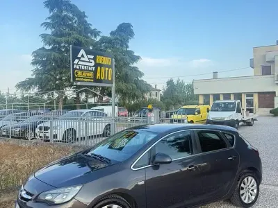 Occasion Opel Astra 110 ch (80 kW) 2014 Gris Berline