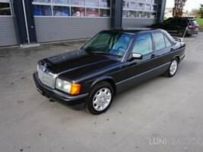 Usata Mercedes 190 136 CV (100 kW) 1992 Grigio Berlina