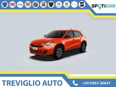 Nuova Fiat 600 Icon 145 CV (106 kW) 2026 Arancione SUV
