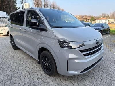 Nuova VW T7 Life 150 CV (110 kW) 2026 Stone grey Furgone