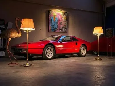 Usata Ferrari 328 270 CV (198 kW) 1985 Rosso Cabrio