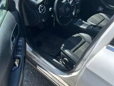 Usata Mercedes GLA180 Executive 109 CV (80 kW) 2018 Bianco SUV