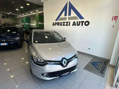 Usata Renault Clio IV 90 CV (66 kW) 2015 Argento Berlina