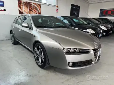 Begagnad Alfa Romeo 159 Distinctive 150 HK (110 kW) 2009 Grå Kombi