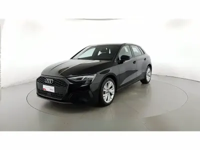 Usata Audi A3 Business 150 CV (110 kW) 2023 Nero brillante Berlina