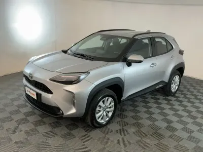Usata Toyota Yaris Active 116 CV (85 kW) 2025 Argento Utilitaria