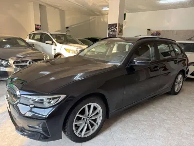 Usata BMW 318 Advantage 150 CV (110 kW) 2022 Nero Station wagon