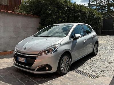 Usata Peugeot 208 2018 Grigio Utilitaria