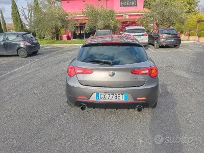 Usata Alfa Romeo Giulietta 150 CV (110 kW) 2017 Grigio Utilitaria