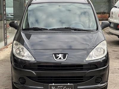Nero Usata 2007 Peugeot 1007 Monovolume | 3300 € (Buon prezzo)
