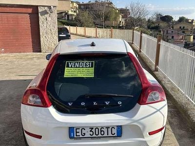 Usata Volvo C30 R-Design 114 CV (83 kW) 2011 Bianco Utilitaria