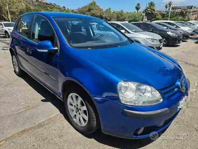 Usata VW Golf IV Sportline 105 CV (77 kW) 2004 Bluazzurro Berlina