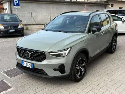 Usata Volvo XC40 Ultimate 163 CV (119 kW) 2024 Verde SUV