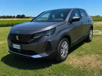 Usata Peugeot 3008 Active 131 CV (96 kW) 2021 Grigio SUV