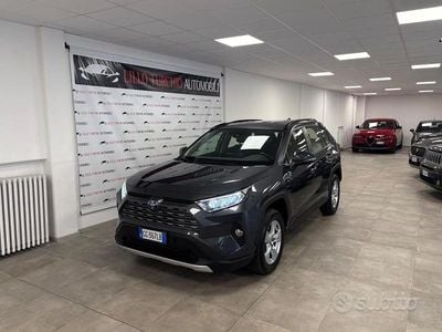 Usata Toyota RAV4 Hybrid 218 CV (160 kW) 2021 Grigio scuro SUV