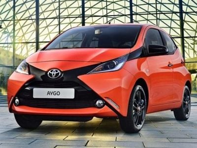 Usata Toyota Aygo X-play 69 CV (50 kW) 2016 Bianco Utilitaria