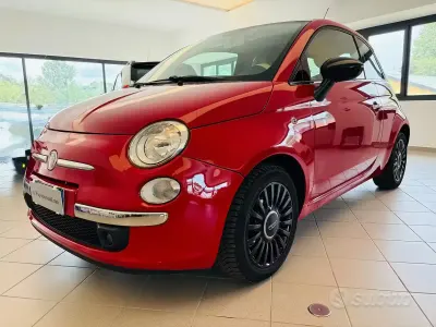 Begagnad Fiat 500 69 HK (50 kW) 2009 Röd Cab