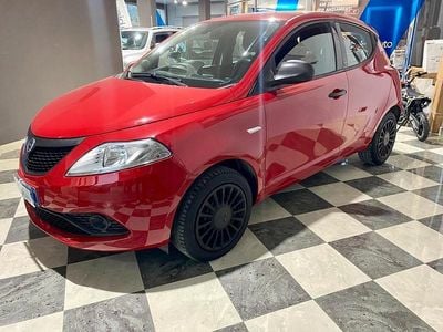 Usata Lancia Ypsilon S 69 CV (50 kW) 2021 Rosso Utilitaria