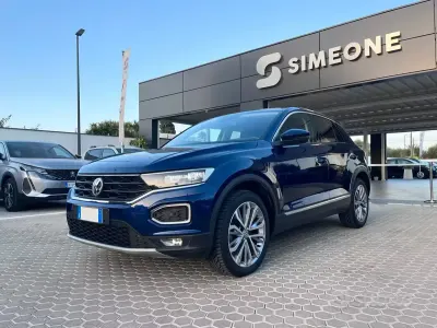 Usata VW T-Roc Advance 116 CV (85 kW) 2020 Blu SUV