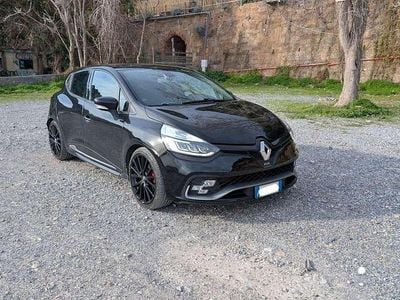 Second-hand Renault Clio IV Trophy 220 CP (161 kW) 2017 Berlinǎ