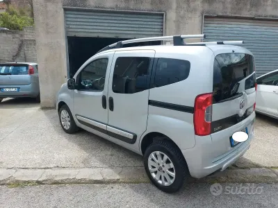Usata Fiat Qubo Trekking 75 CV (55 kW) 2014 Grigio Monovolume