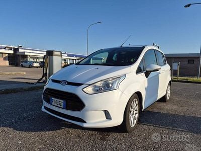Usata Ford B-MAX 100 CV (73 kW) 2014 Bianco Monovolume