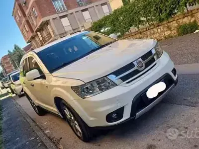 Usata Fiat Freemont Lounge 170 CV (125 kW) 2015 Bianco SUV
