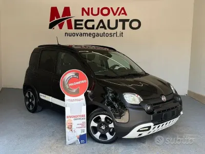 Usata Fiat Panda Cross Cross 69 CV (50 kW) 2025 Nero Utilitaria