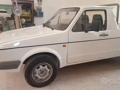 Begagnad VW Caddy 75 HK (55 kW) 1991 Minibuss