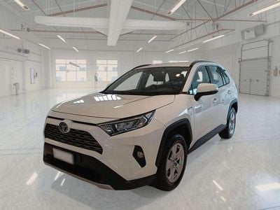 Bianco Usata 2019 Toyota RAV4 Hybrid Business Edition SUV | 22.400 € (Buon prezzo)