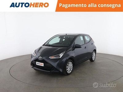 Usata Toyota Aygo X-play 72 CV (52 kW) 2019 Grigio Utilitaria