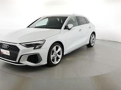 Usata Audi A3 S-Line 150 CV (110 kW) 2024 Bianco ghiaccio metallizzato Berlina