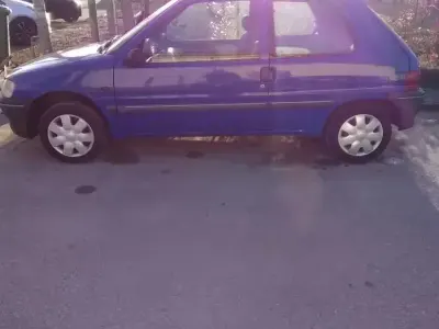 Usata Peugeot 106 60 CV (44 kW) 1998 Bluazzurro Utilitaria