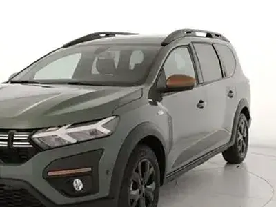 Usata Dacia Jogger Extreme 101 CV (74 kW) 2025 Bianco Monovolume