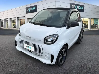 Usata Smart ForTwo Coupé Passion 41 kW (56 CV) 2023 Bianco Utilitaria