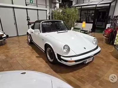 Usata Porsche 911 204 CV (150 kW) 1983 Bianco Cabrio