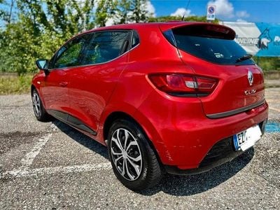 Second-hand Renault Clio IV 58 CP (42 kW) 2015 Roșu Berlinǎ