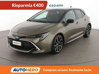 Usata Toyota Corolla Lounge 152 CV (111 kW) 2021 Oro Berlina