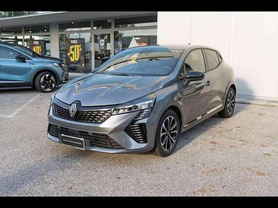 Käytetty Renault Clio V Techno 91 HP (66 kW) 2025 Harmaa Viistoperä