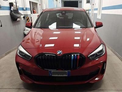Gebraucht BMW 118 M Sport 150 PS (110 kW) 2021 Rot Kleinwagen