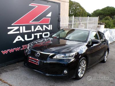 Lexus CT200h