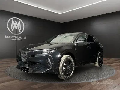 Nuova Alfa Romeo GT Junior Sprint 136 CV (100 kW) 2026 Nero SUV