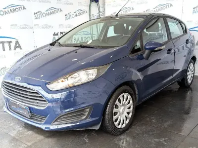 Usado Ford Fiesta 75 HP (55 kW) 2013 Azul Citadino