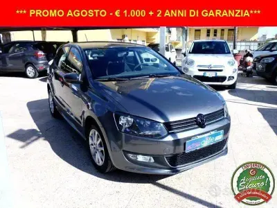 Usata VW Polo Trendline 75 CV (55 kW) 2015 Grigio Berlina