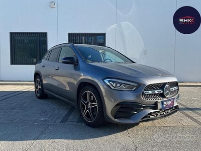 Usata Mercedes GLA200 Premium 149 CV (109 kW) 2021 Grigio SUV