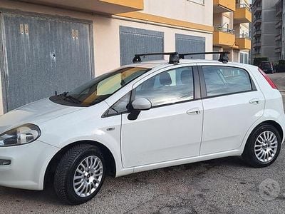 Usata Fiat Punto 75 CV (55 kW) 2015 Bianco Utilitaria