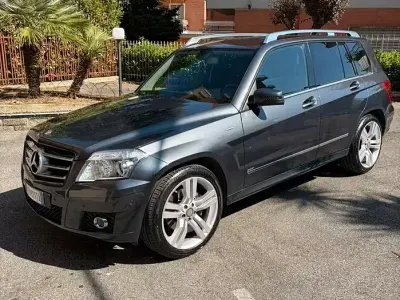 Usata Mercedes GLK200 143 CV (105 kW) 2011 Grigio SUV